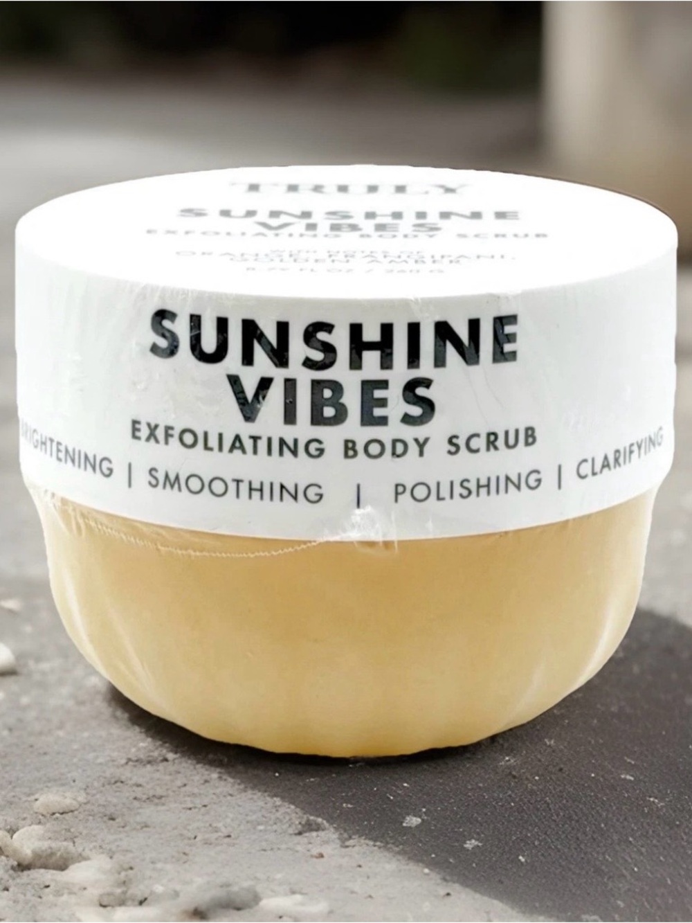 TRULY Sunshine Vibes Exfoliating Body Scrub — Cream & White